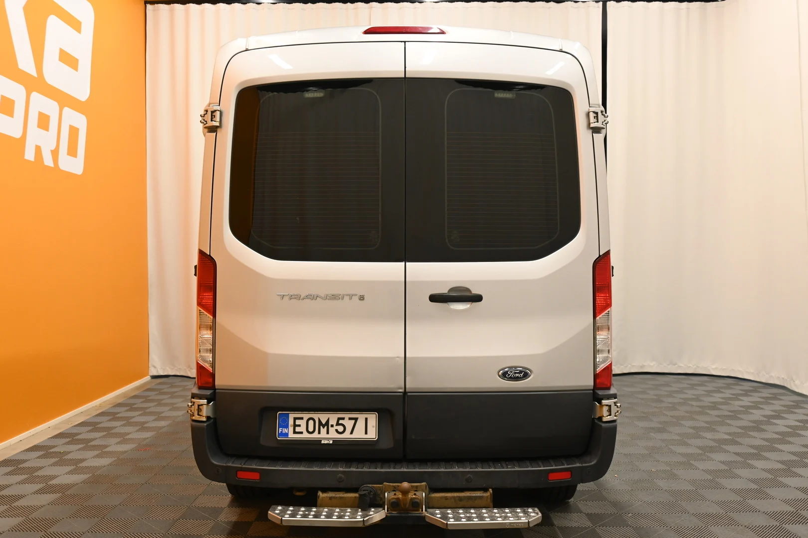 Car Image - 2QSTHlYFLBeonwFFV2Heqm