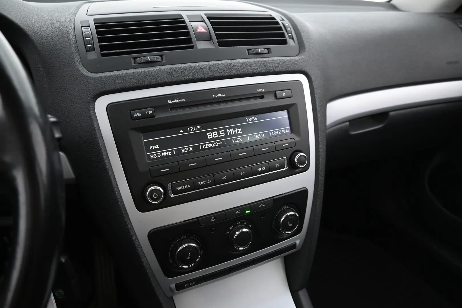 Car Image - 2cEgaUPCruh46155usxcNV