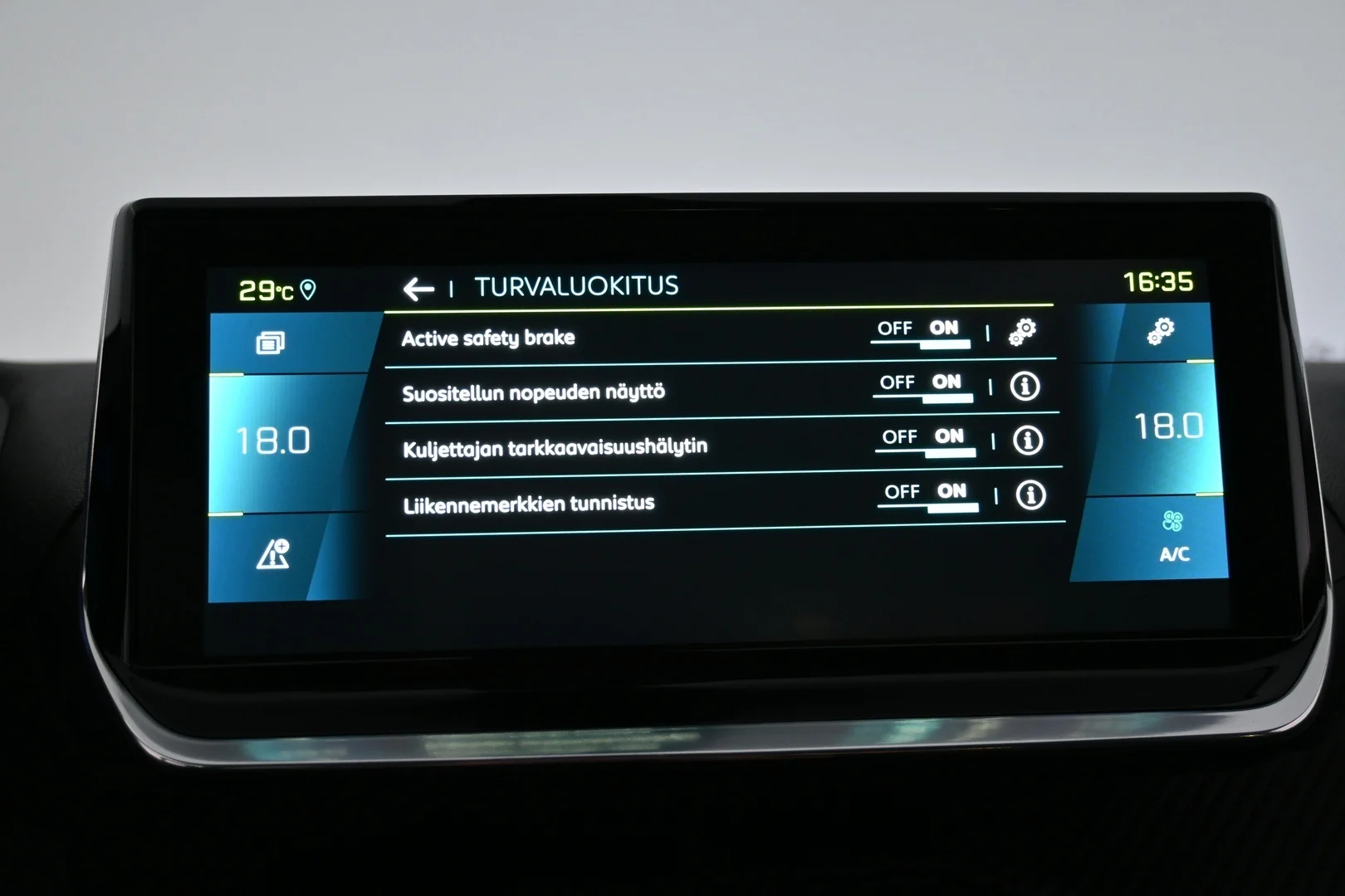 Car Image - 7qIINLdzRwwa7RBJci1Rfv