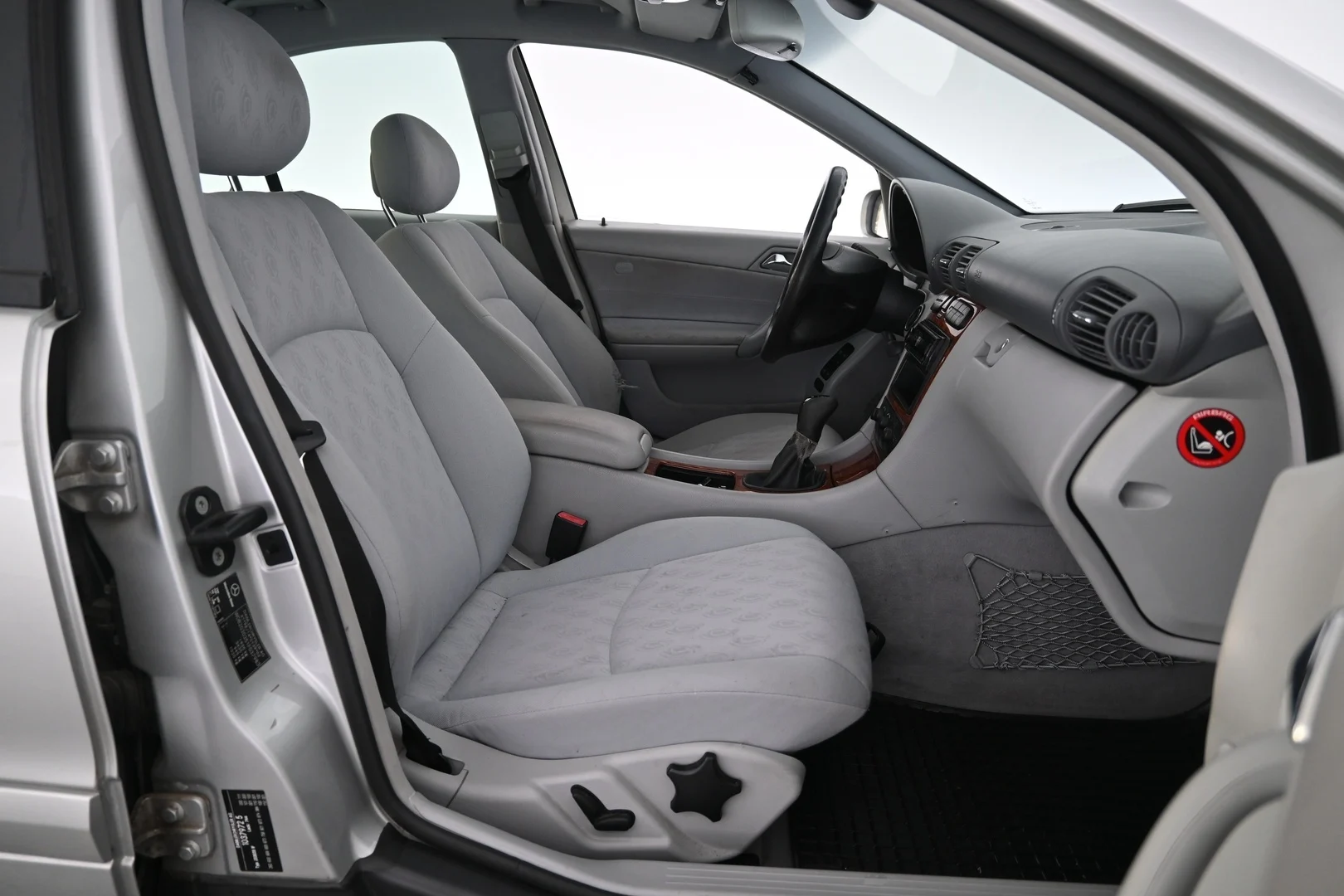 Car Image - 4V7nJNrYnd6tFV0SDgCmUy