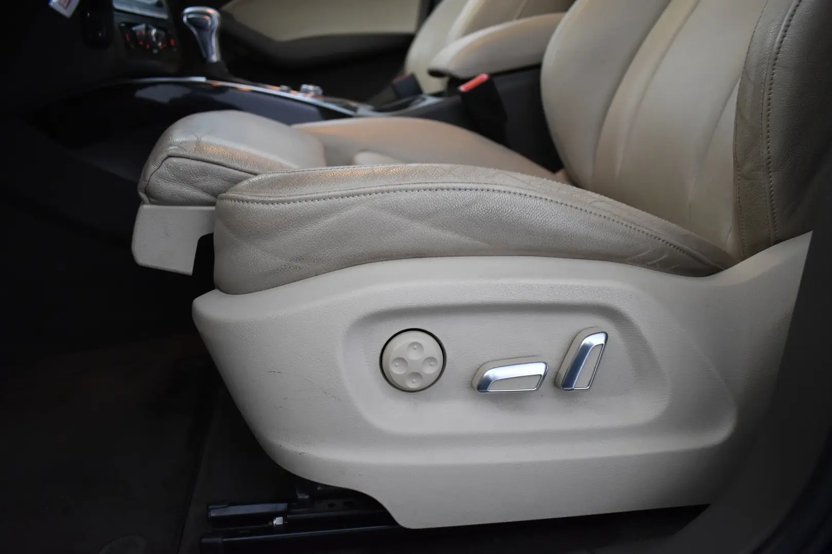Car Image - 3ReWUYi70AcWMrYCBkge7u