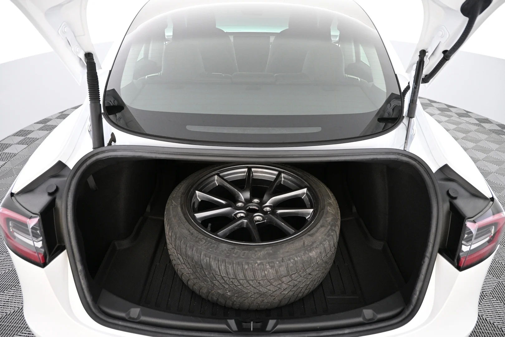 Car Image - 2vRSHfrGK2cTT5Jzf5H9Lc