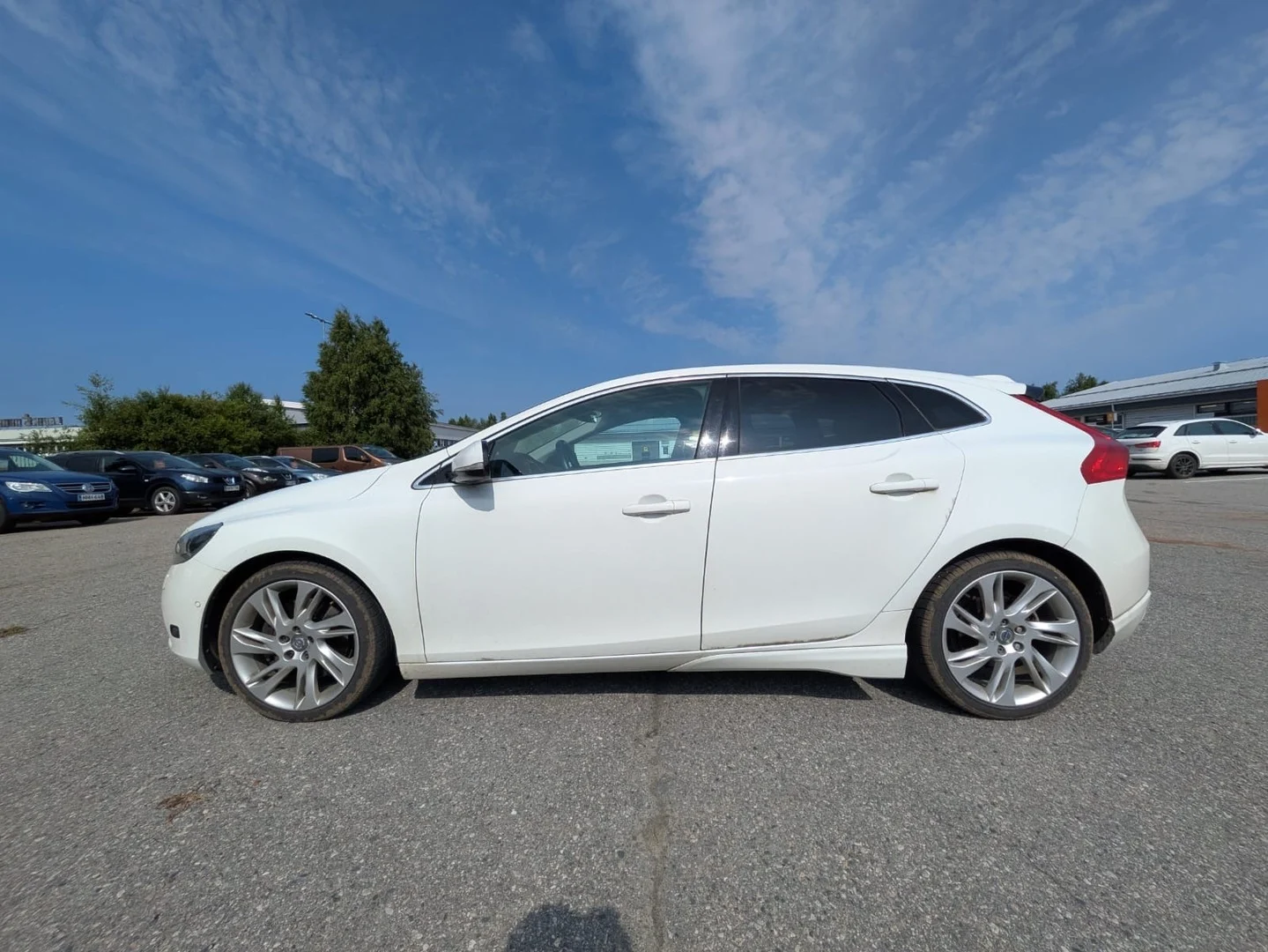 Car Image - 7fa8eFseSWbo73CEKAlTpF