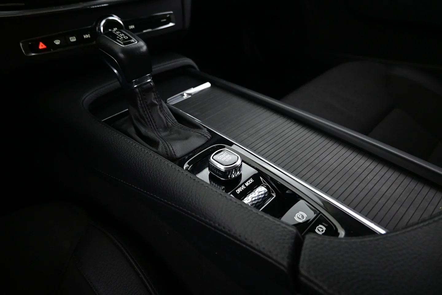 Car Image - 6pQvnfFu6WrcMJbExXa38e