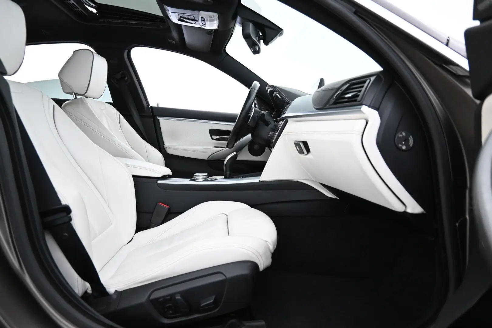 Car Image - 7FdF7kT4vil4Xlov08iISk