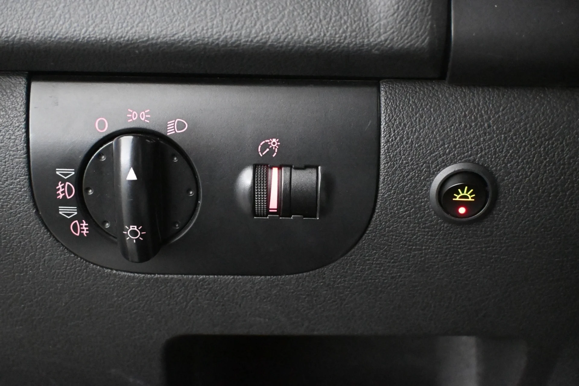 Car Image - 6VxtQi8Kj6qOXzelgtaZ67