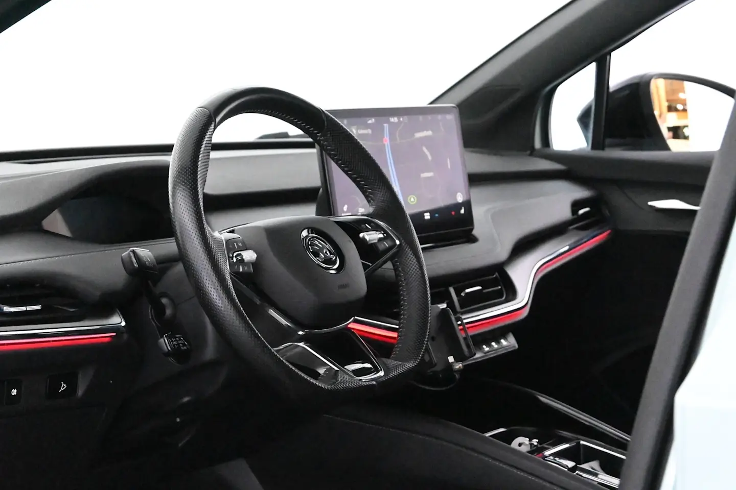 Car Image - 3QMFJkQ8i6z3ZHbsewKFoA