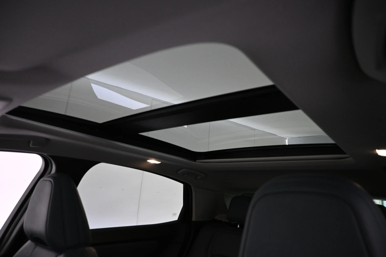 Car Image - J9u75dxLXVYgvVXxku1WB