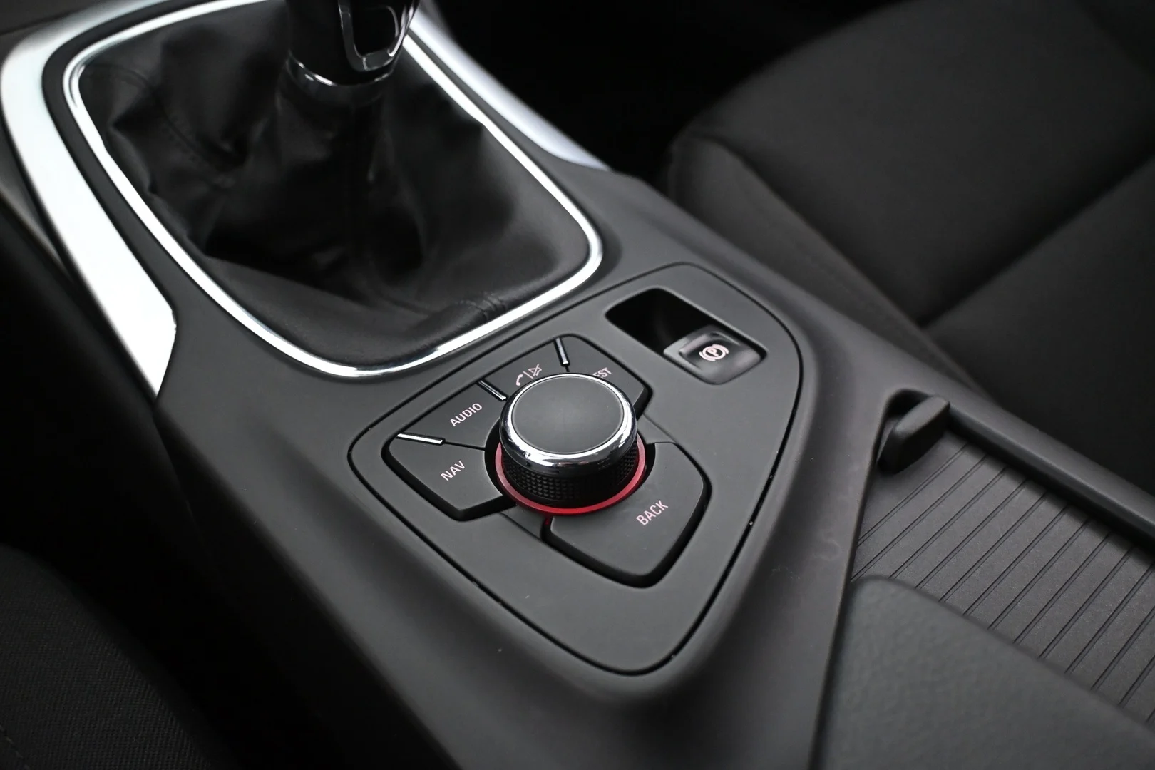 Car Image - 6zK17k5araPInY9ecAhjvz