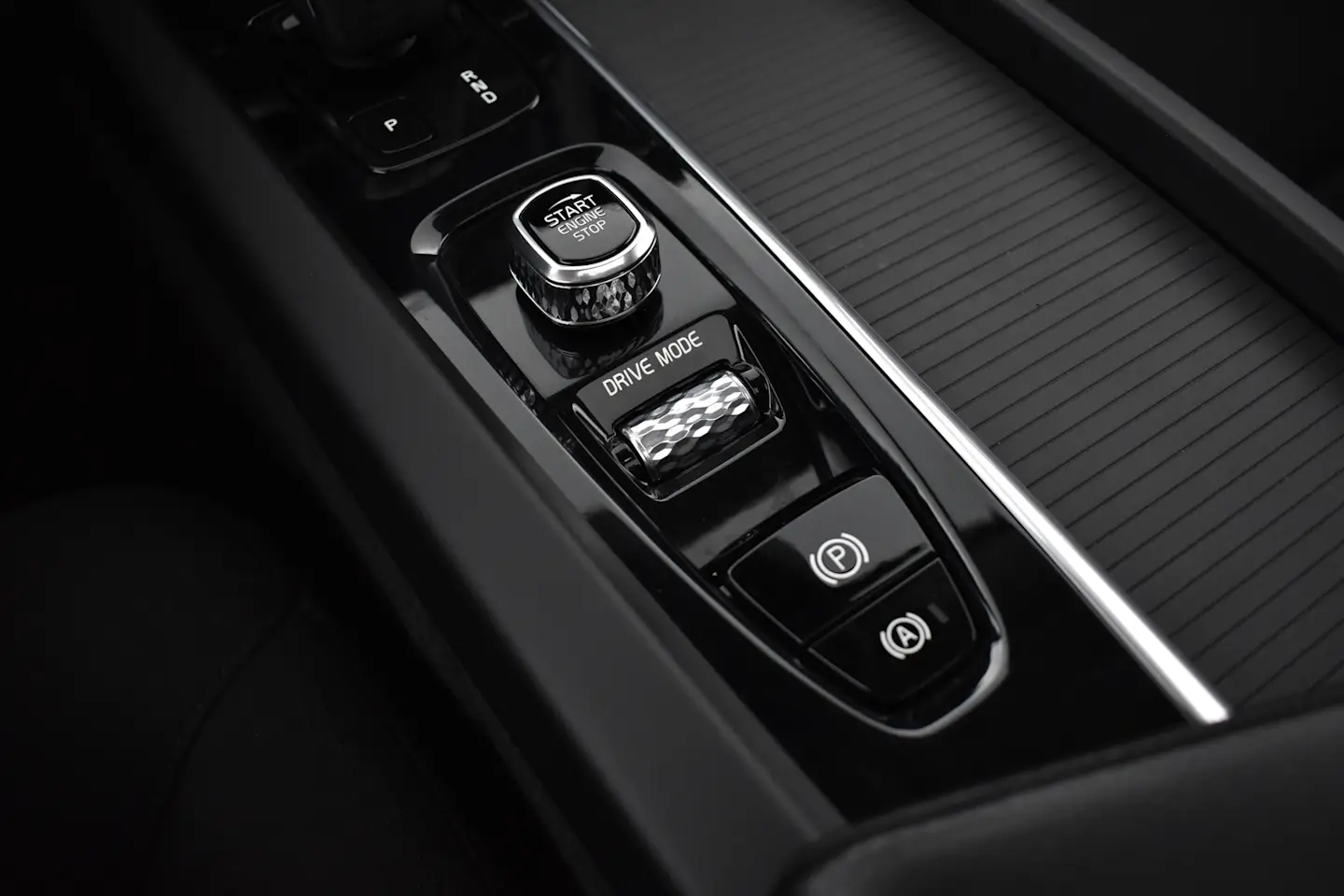 Car Image - 3P1RCyyC8KUG34oB8MzfAJ