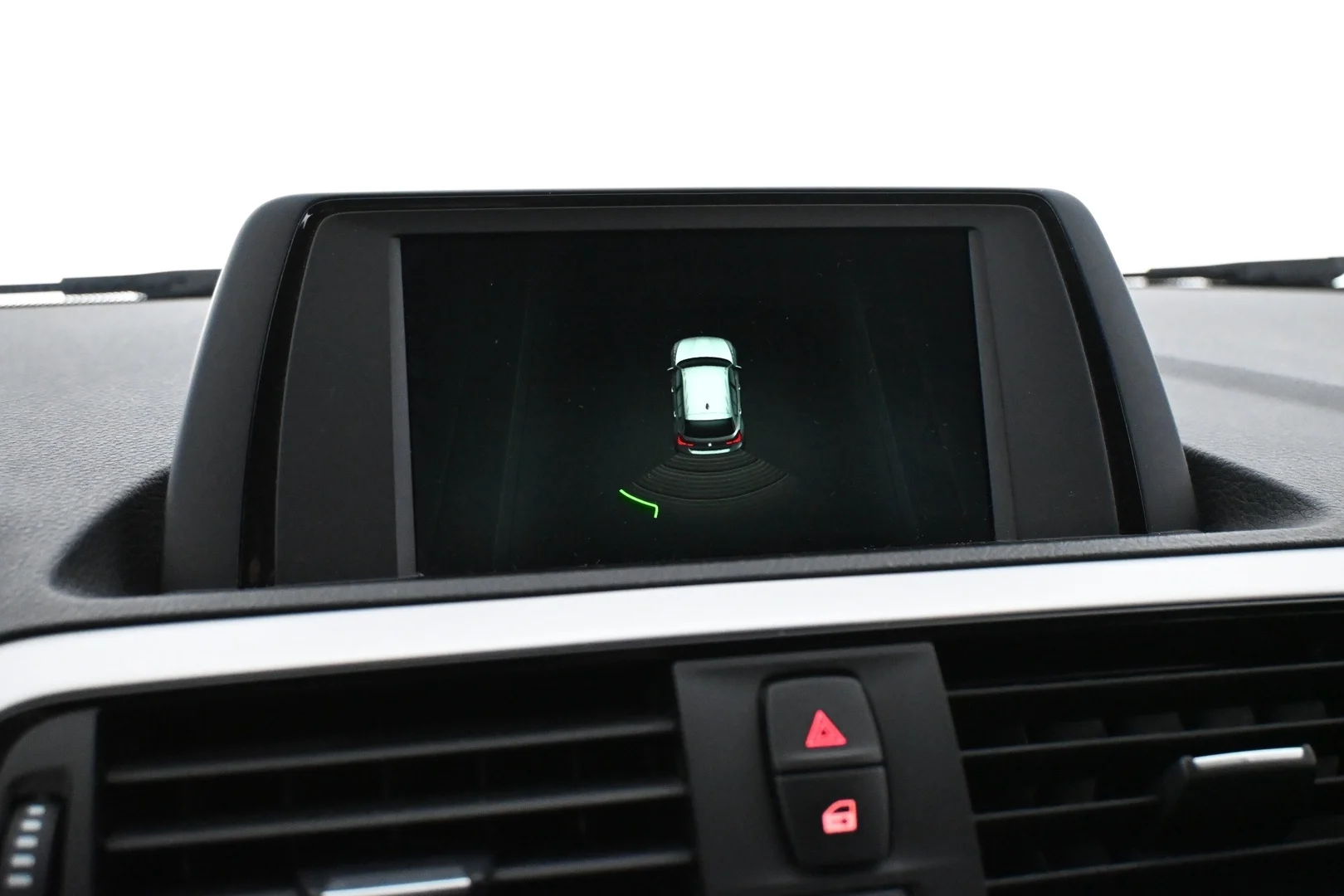 Car Image - 2LK41sgXLMw2DPKSnxMww3