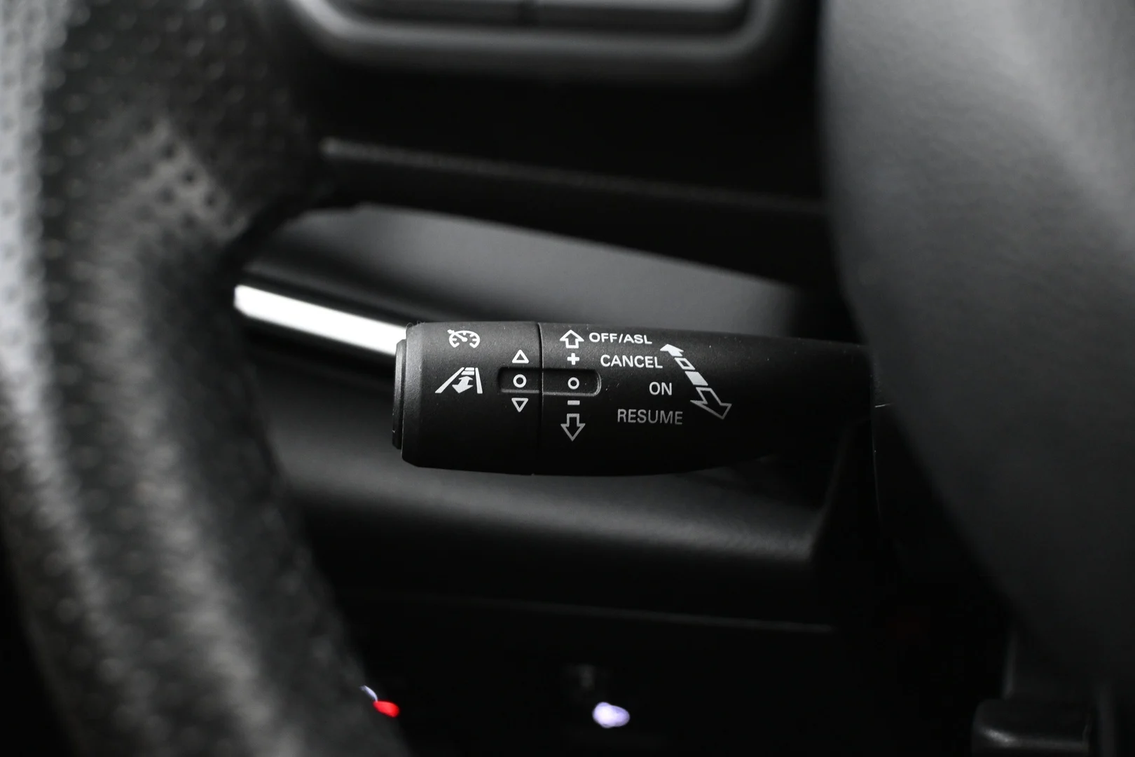 Car Image - pl5xCItXD4MQom7XWJuYC