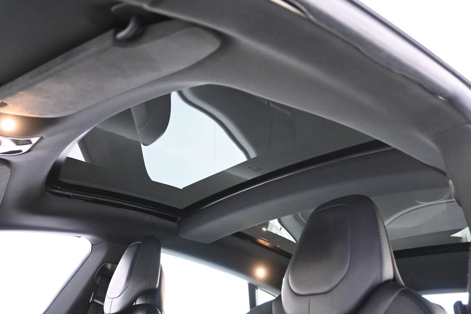 Car Image - 12vMNPaKT7uRSKqpDzD4jy