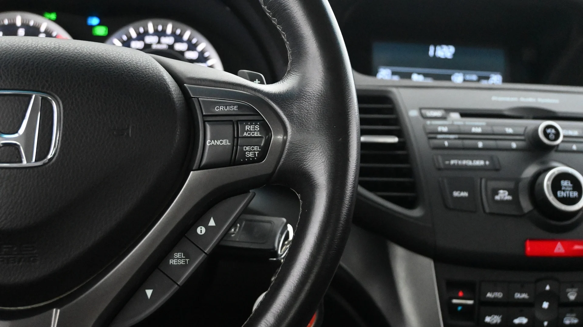 Car Image - 74IveyGH7UglbAktB2UbSV