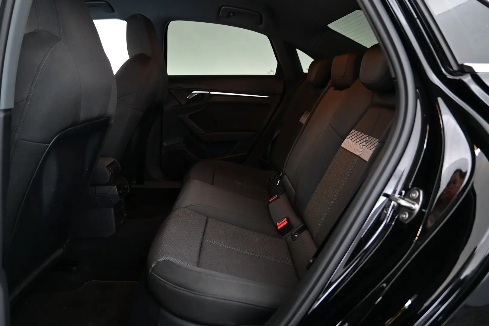 Car Image - 4Yiss8GoI2kgI9dZPDs0Nu
