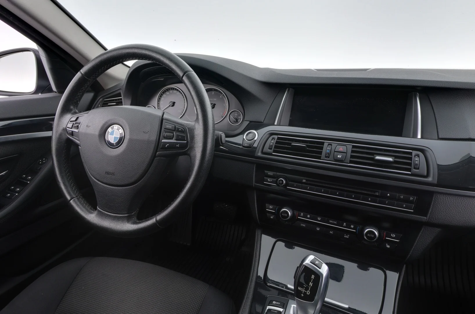 Car Image - 35jeoo7AAId1uAR5CxVaQ2