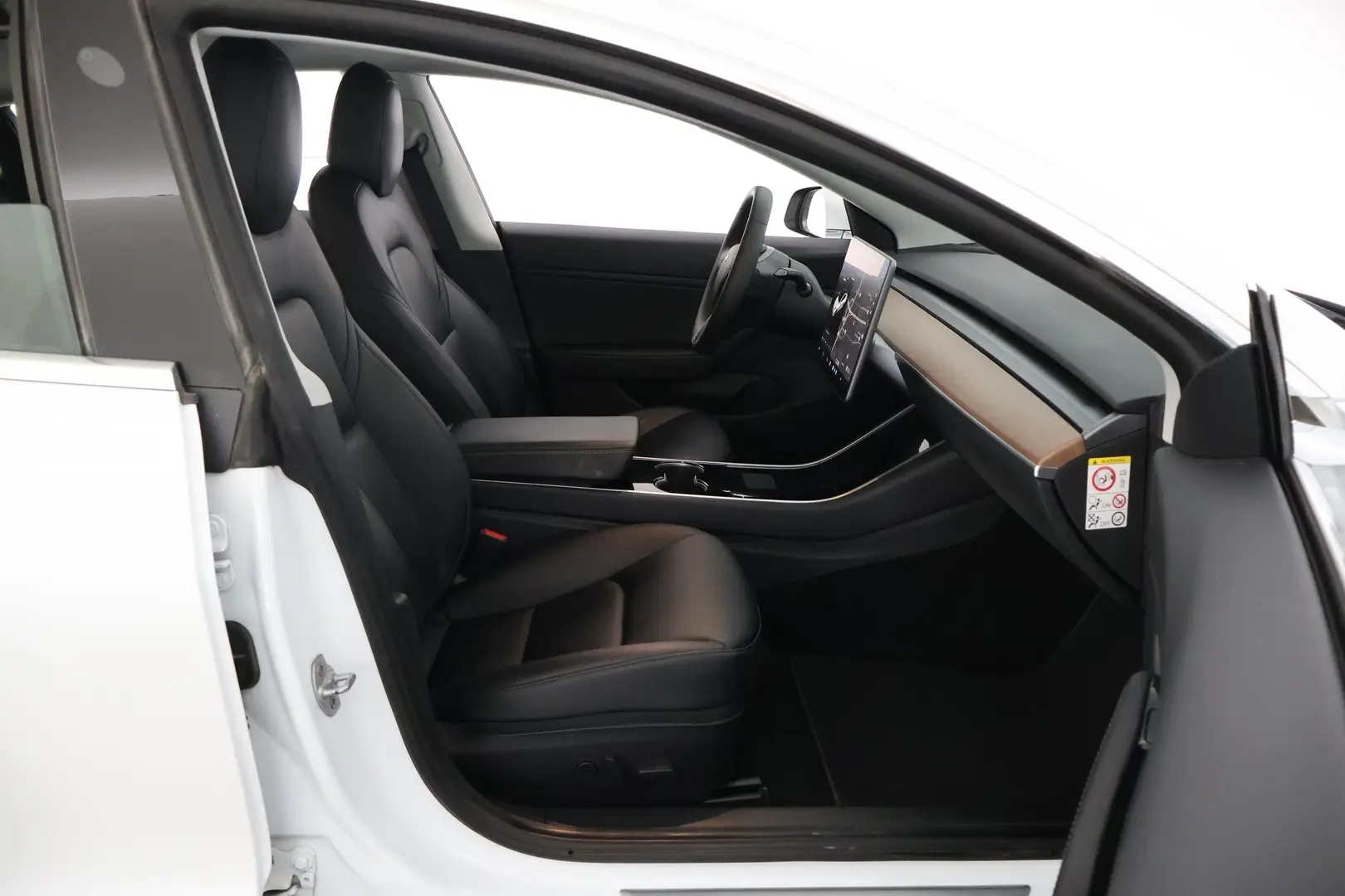 Car Image - 4X7ICr9ZoClmNLr22BkQMS