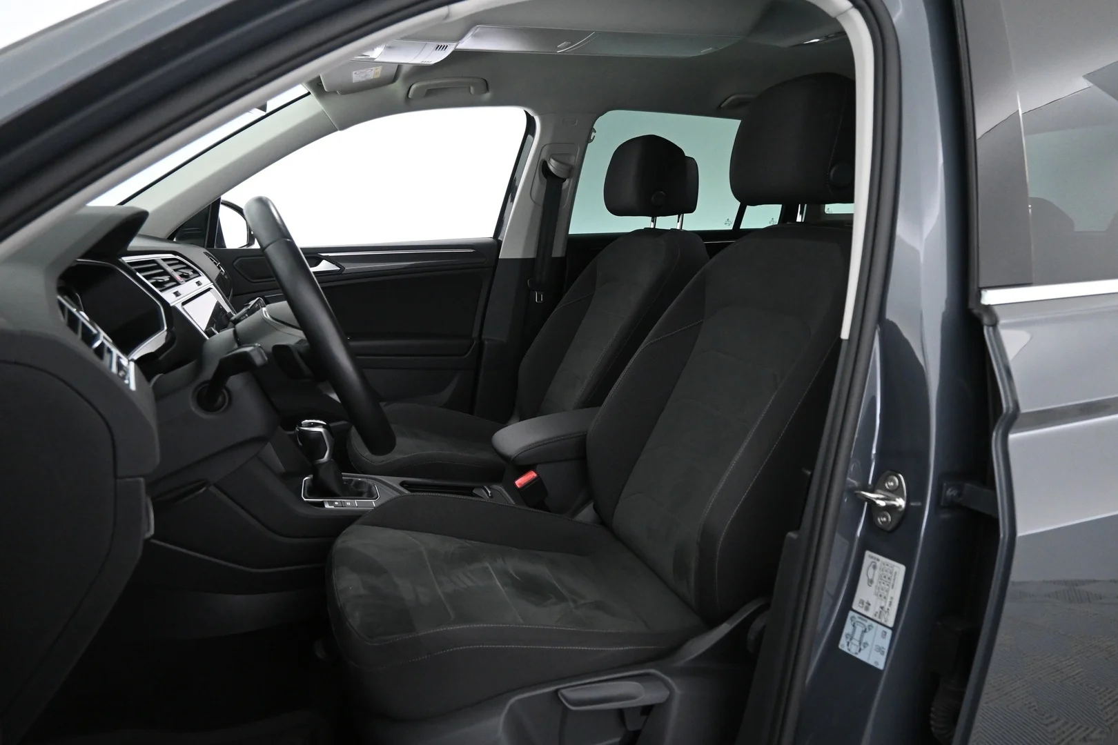 Car Image - 2try3JmzgPP0jeGQWpD7xT