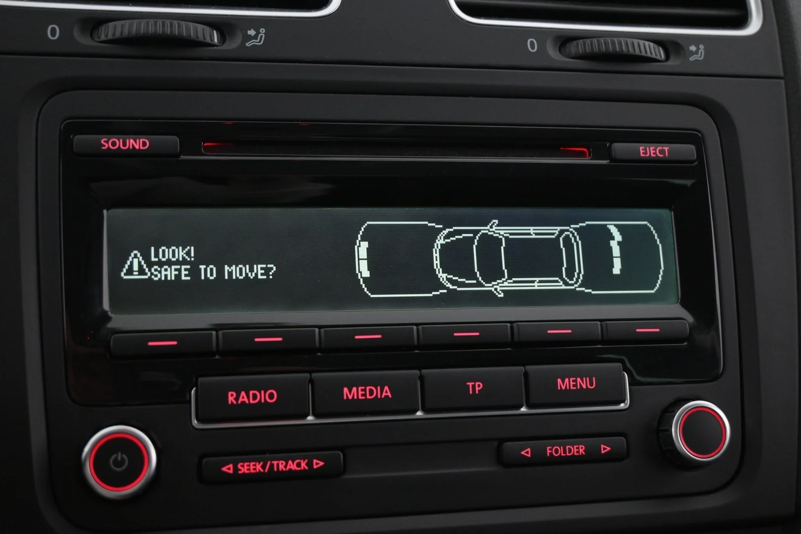 Car Image - 2usgDPVwMakDzvrrjnN9Lb