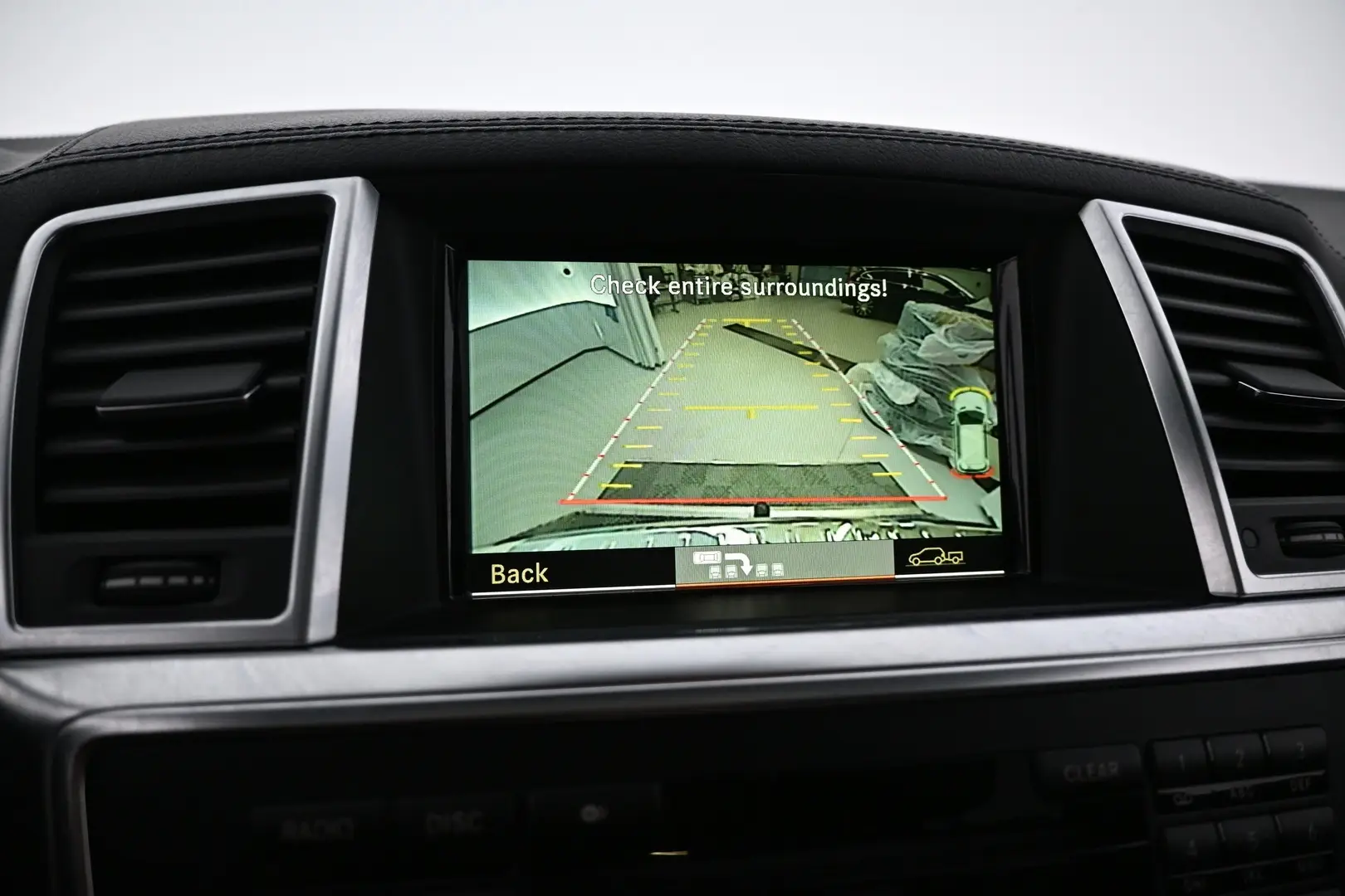 Car Image - 2H32mxr6qkgfHvuxbibUSz
