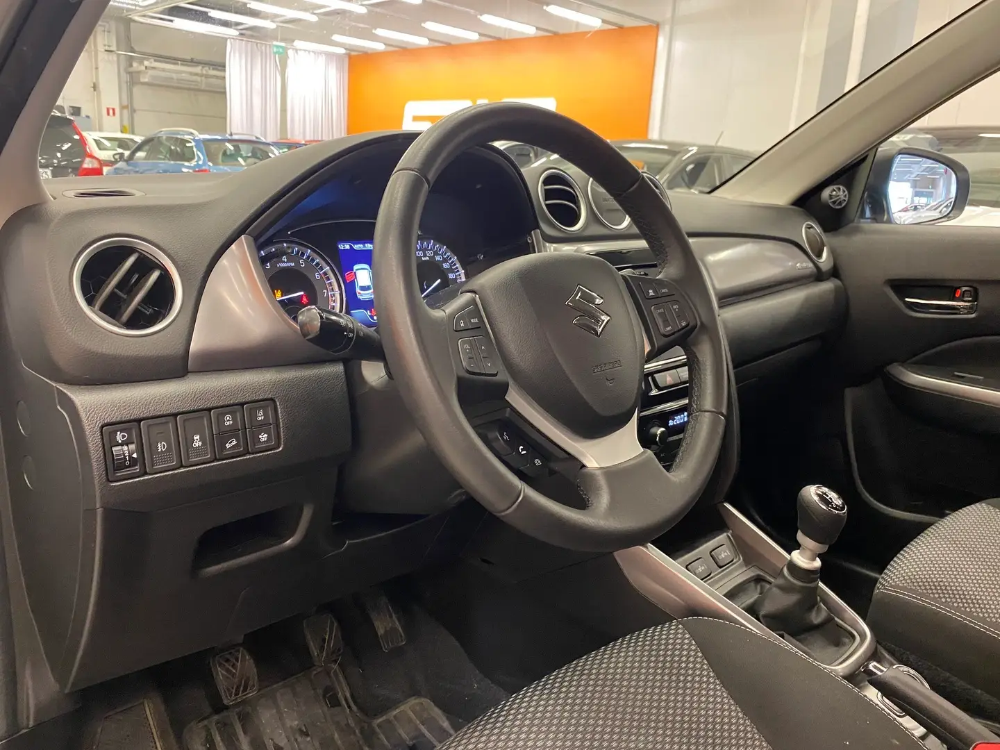 Car Image - RDP8K4lJo8LaVFoEzsuqZ
