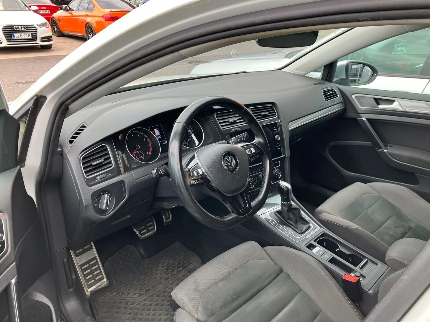 Car Image - 3pKWBsnj3h4CMm6ssPYBNo