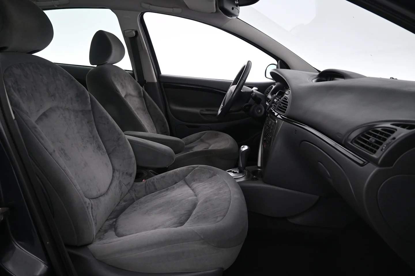 Car Image - 12wLzwrpIMBk01tNClNjub