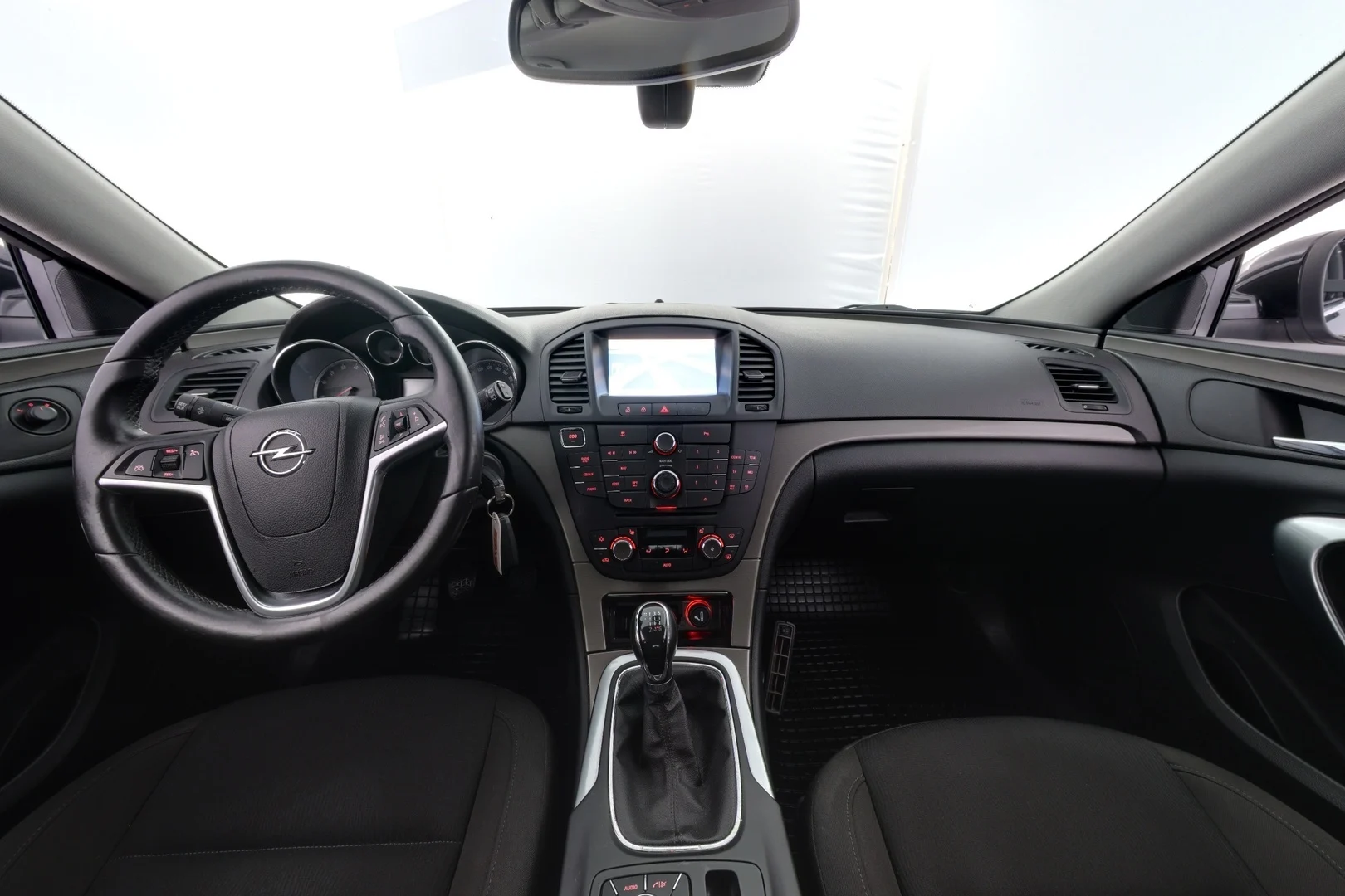 Car Image - Jcrq6svcUz1SGIeiML4j2