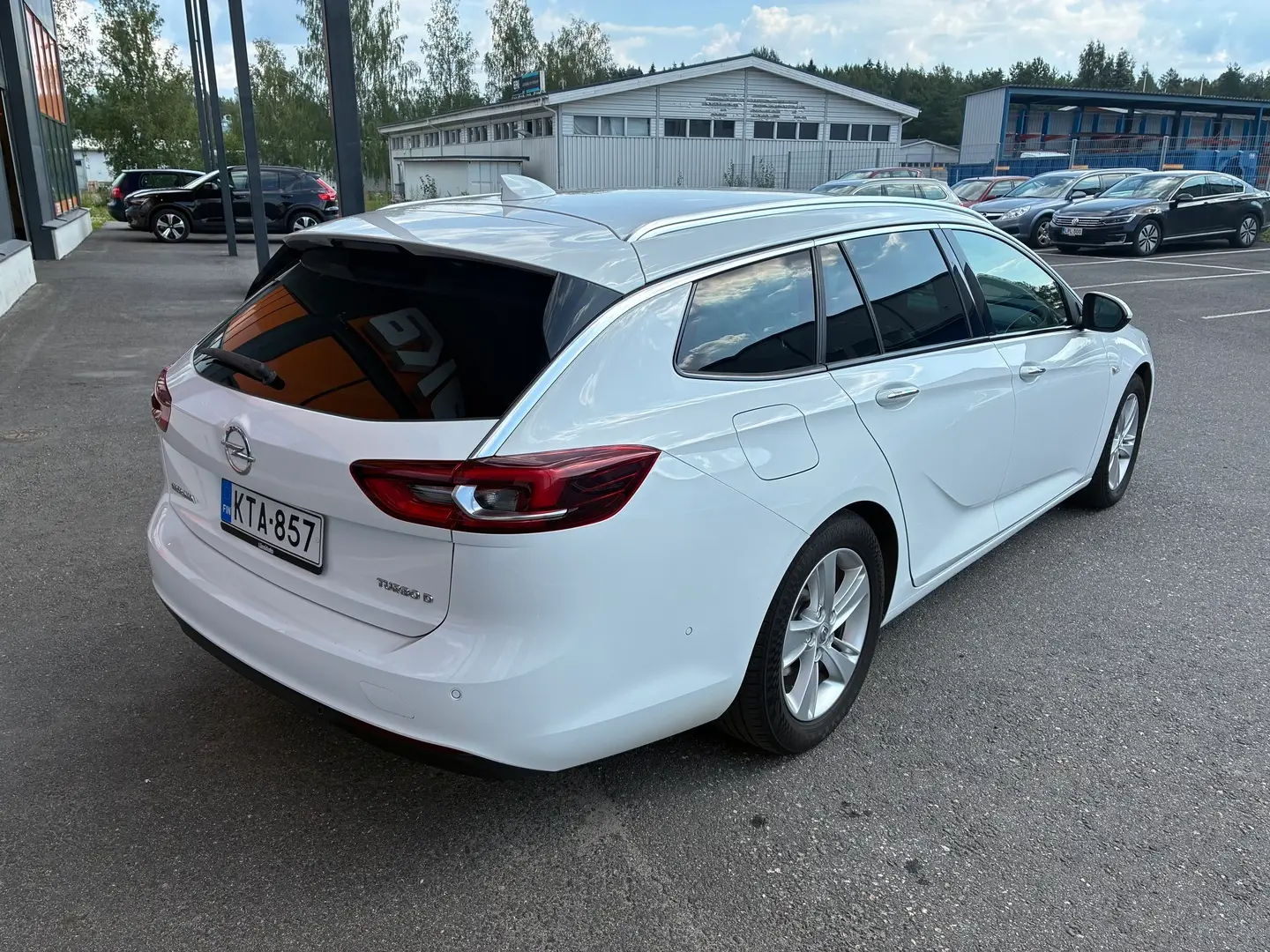 Car Image - 3DepBNweCPHEwtjdMabpxQ