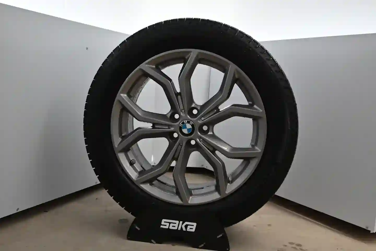 Car Image - 5Bp7GrCrsoJoso1rIk5cgE