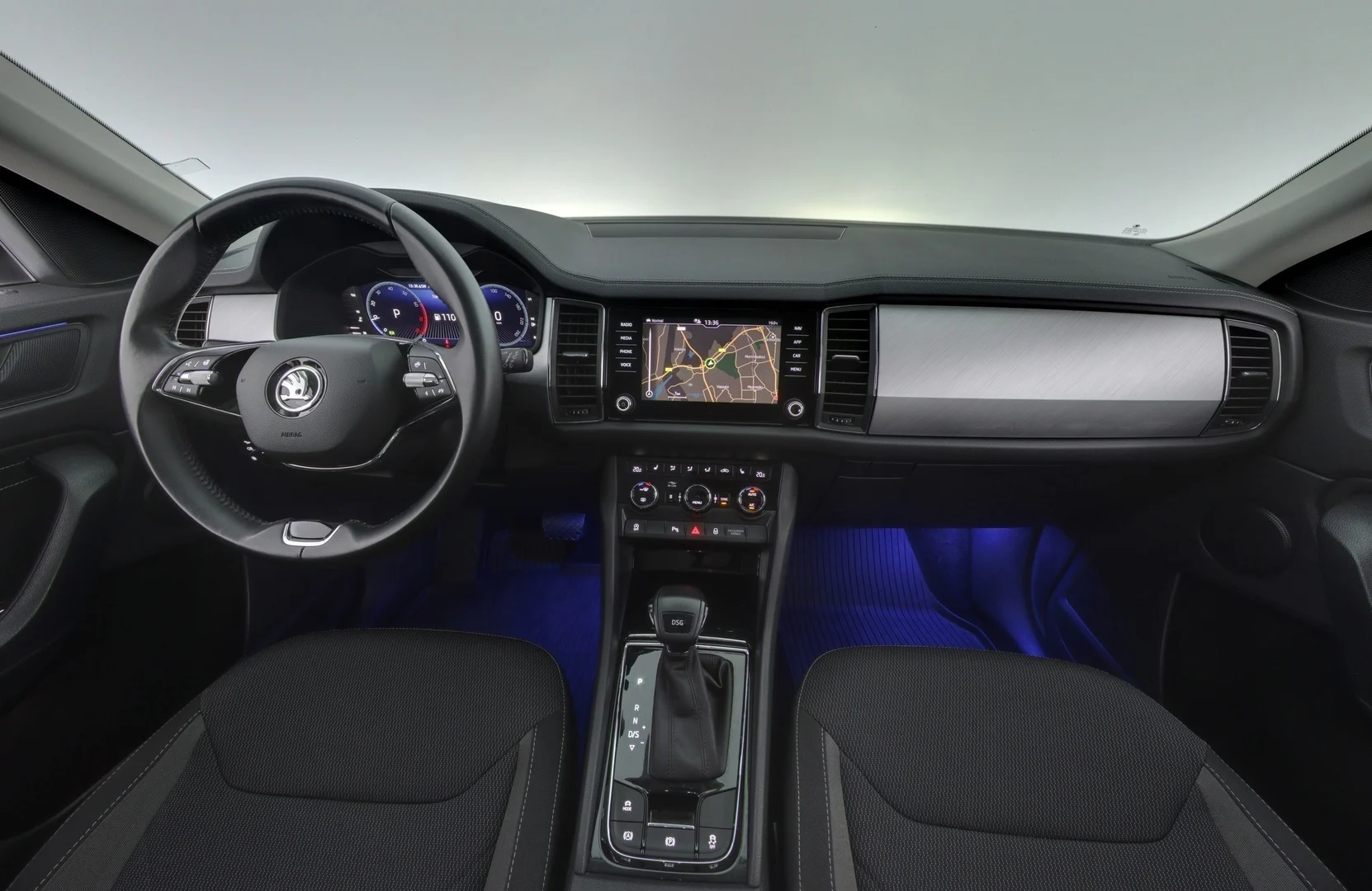 Car Image - 1ZaSqqLj9dmPGvbG4FlckW