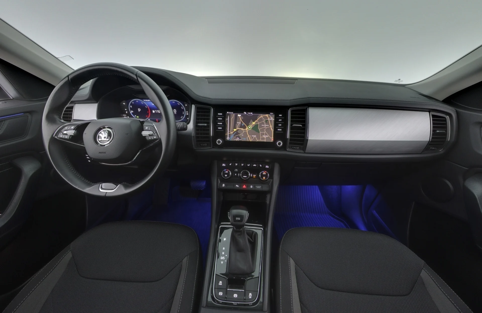 Car Image - 1ZaSqqLj9dmPGvbG4FlckW