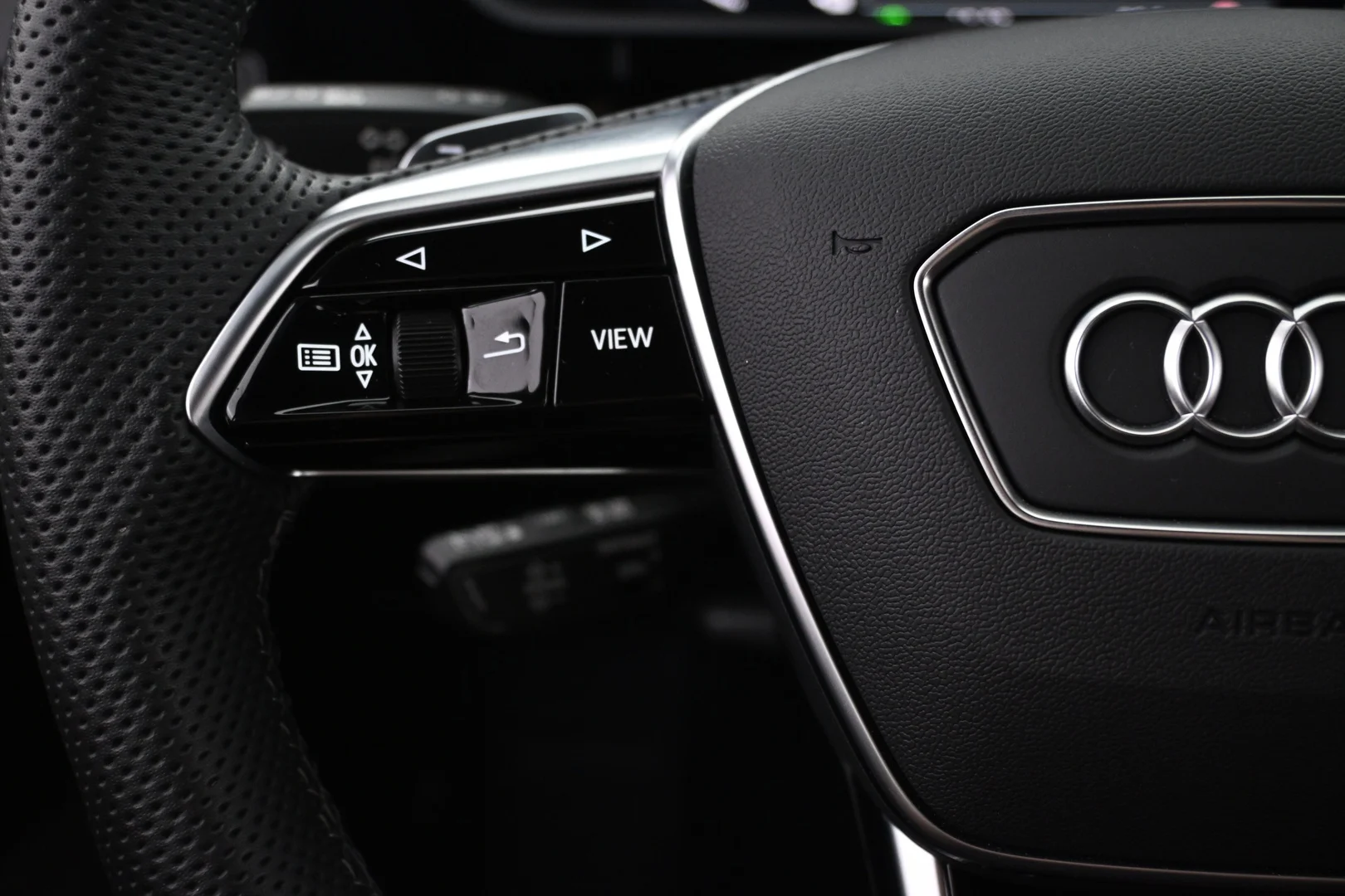 Car Image - T1KYOaHhWSF9HJmvUZSN0
