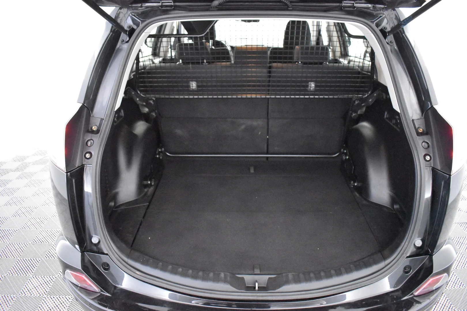Car Image - 1ixPAIhp7nwQGabT0CJZI9