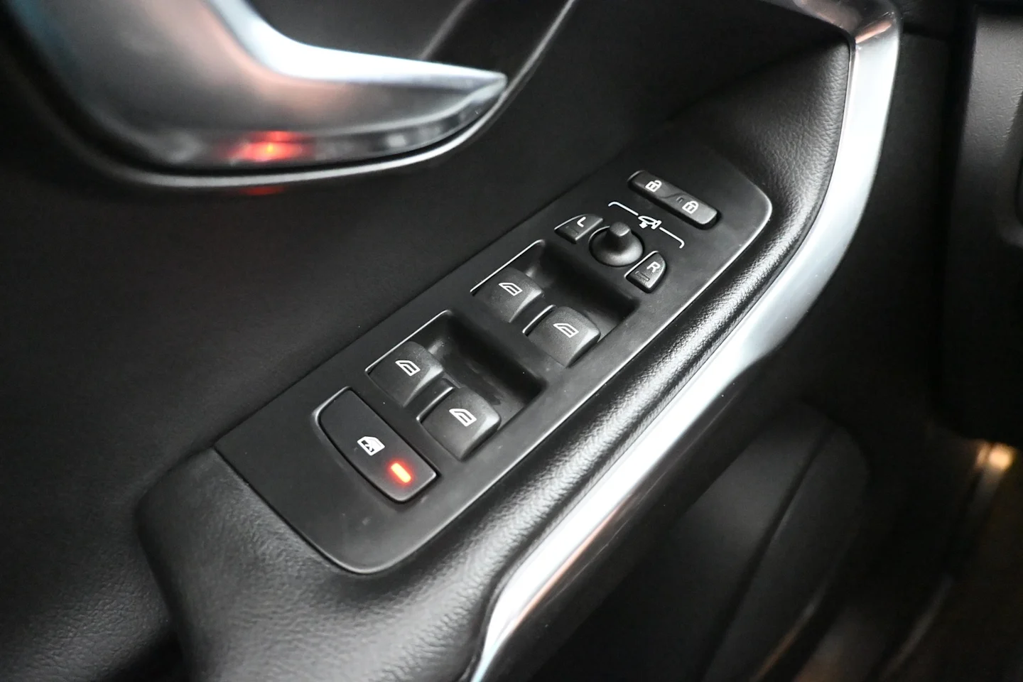Car Image - 7fa8eFseSWbo73CEKAlTpF