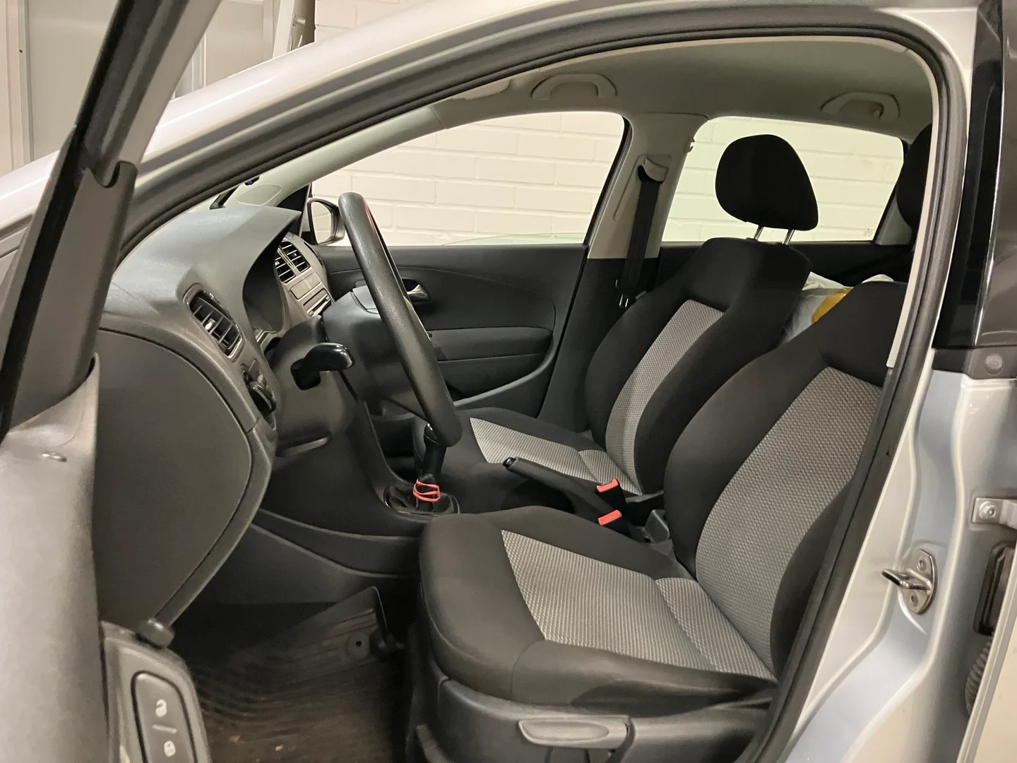 Car Image - tPxeWvKCTBG5EJccyfNoC