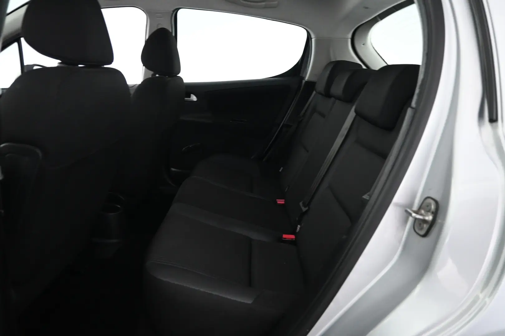 Car Image - 4YhIM3jfJrkYlq1GFWMejK