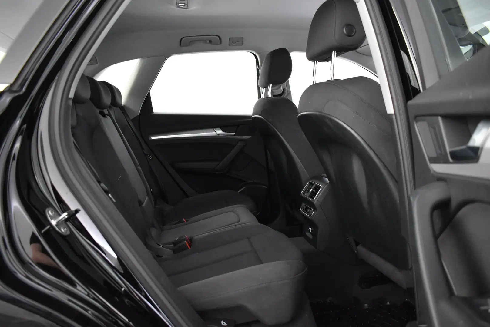 Car Image - 4fmlE00brmIn55Gu79ZtDH