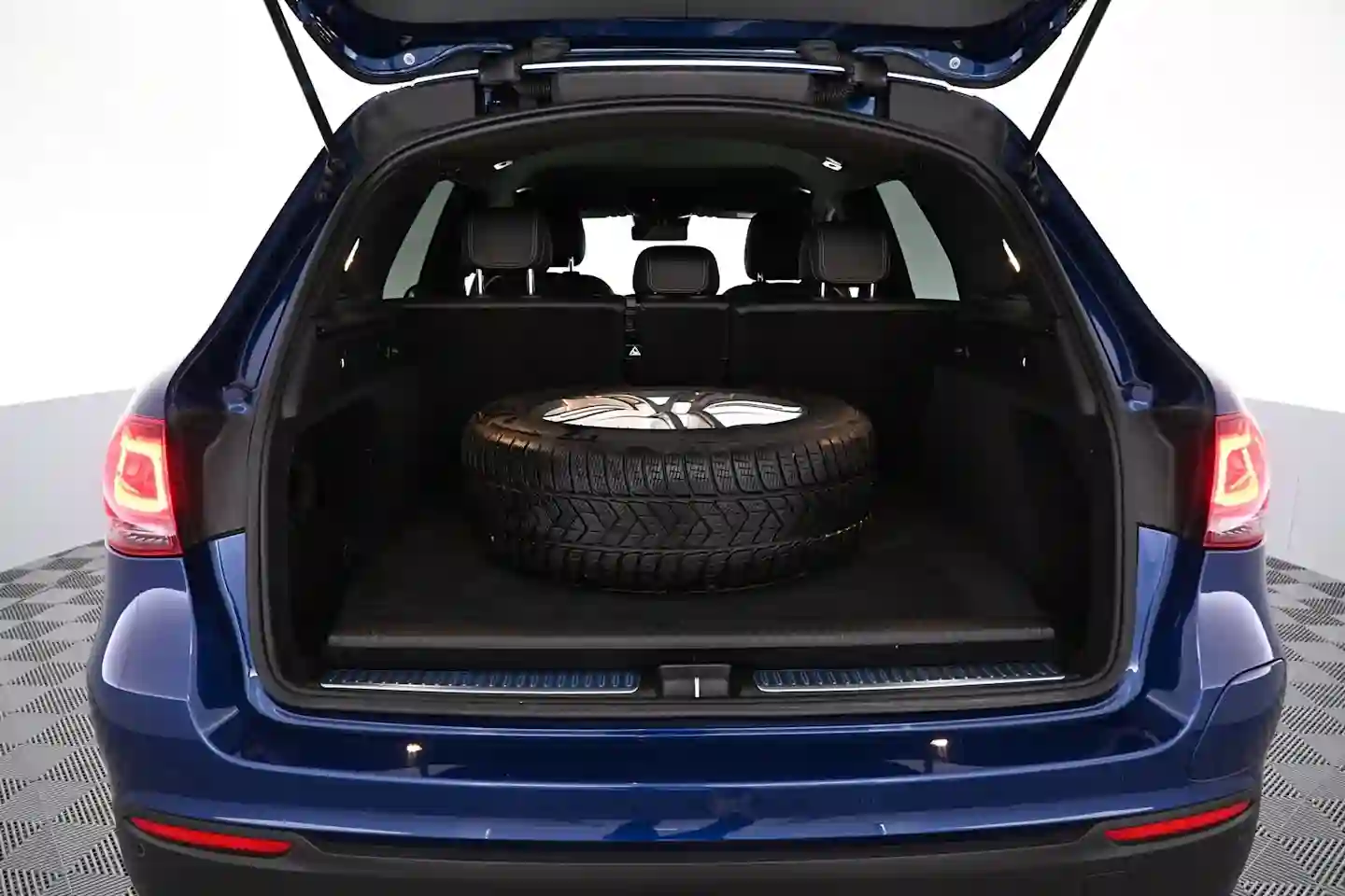 Car Image - 15OayIGSCNYPJaMsSTH3DG