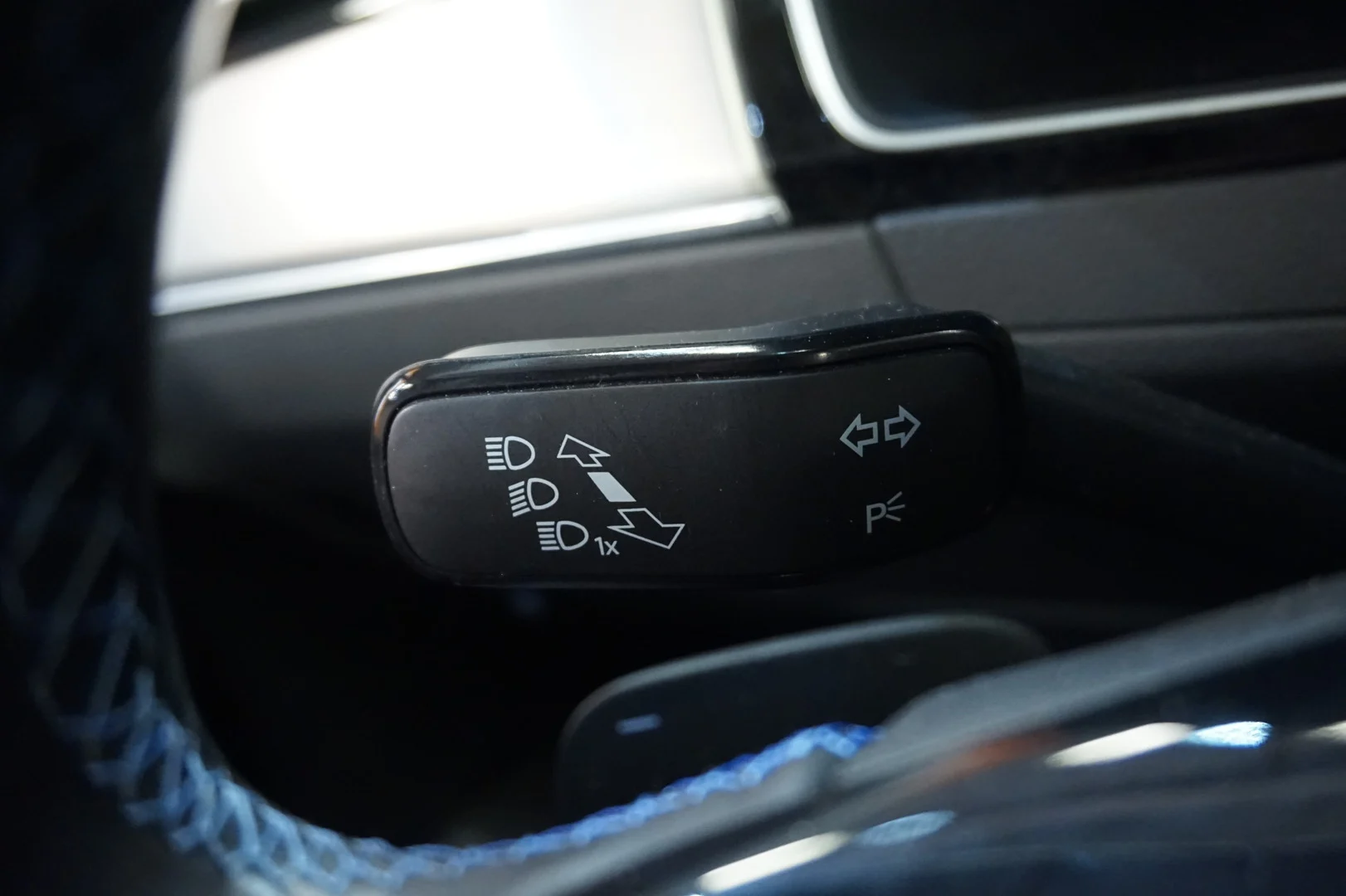 Car Image - h4SpNEH35L6WTqGa37fQg