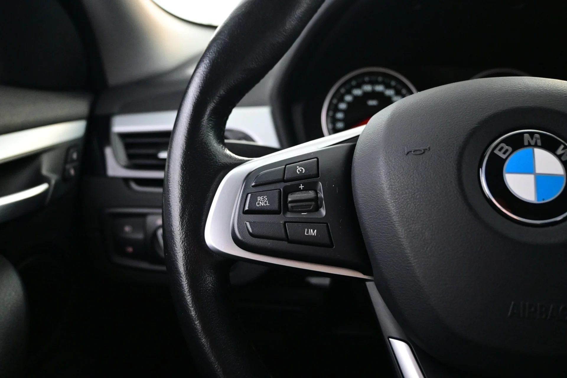 Car Image - 30ITCbf1RdG7qmf7u1tr7t