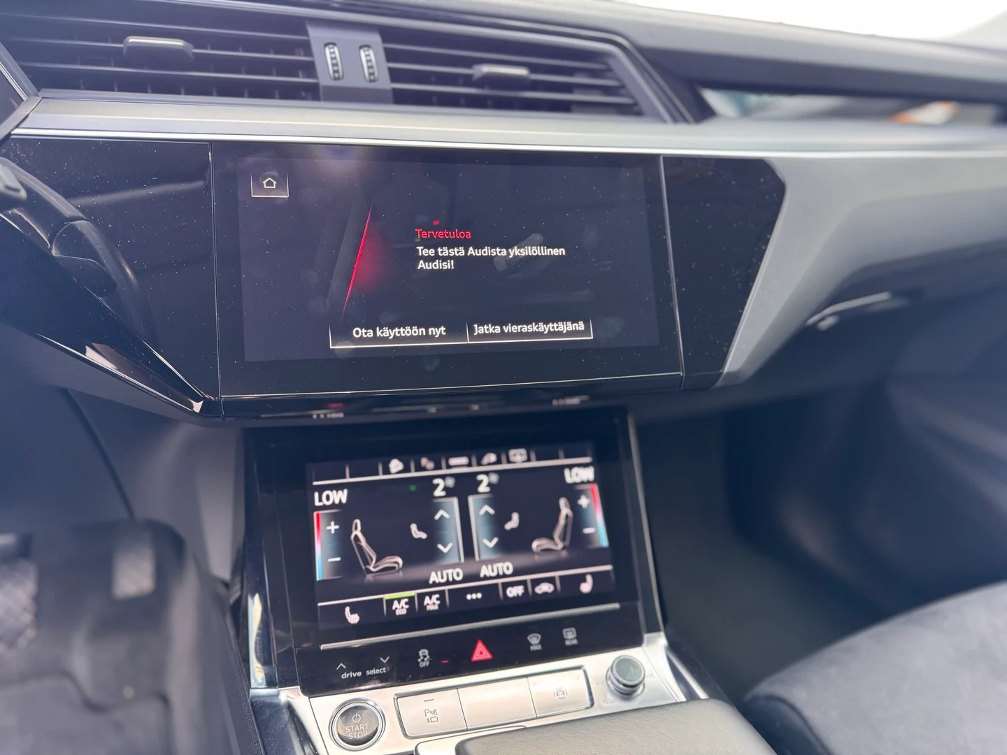 Car Image - 1JfsIEGSVWc74AAxnOY45c