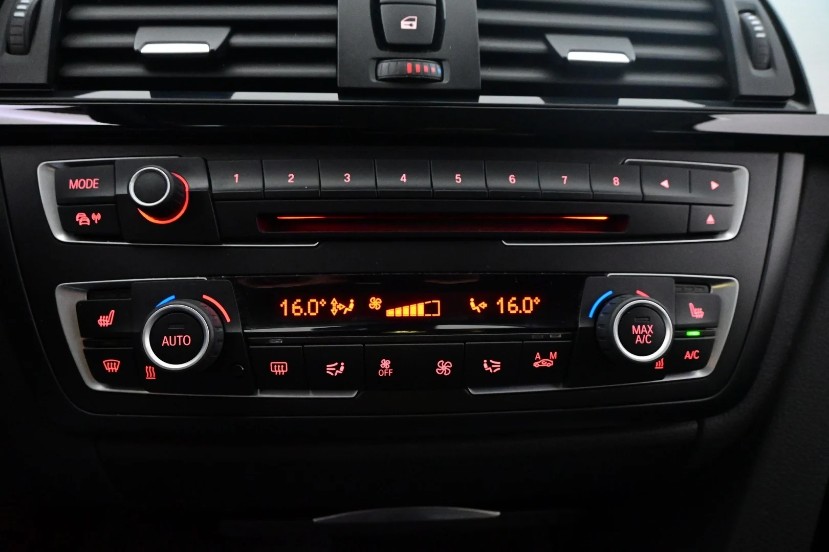 Car Image - 4ZEpXd5rY6EYZRoTkK5SSZ