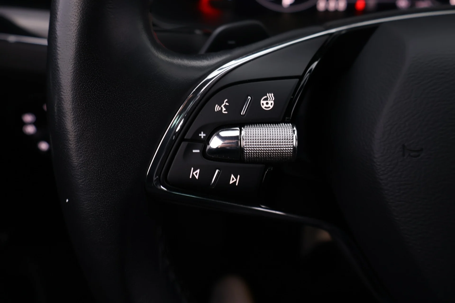 Car Image - 1JFwhLFU8J4lS9lQuDmFN9