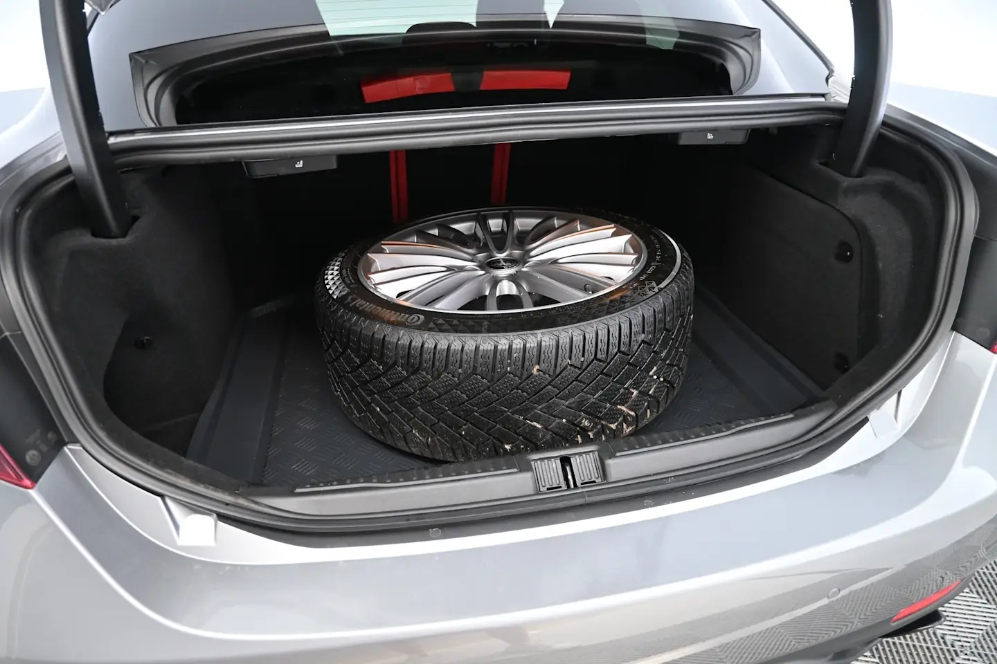 Car Image - 40x2d9h03gxLwTb3yDFep5