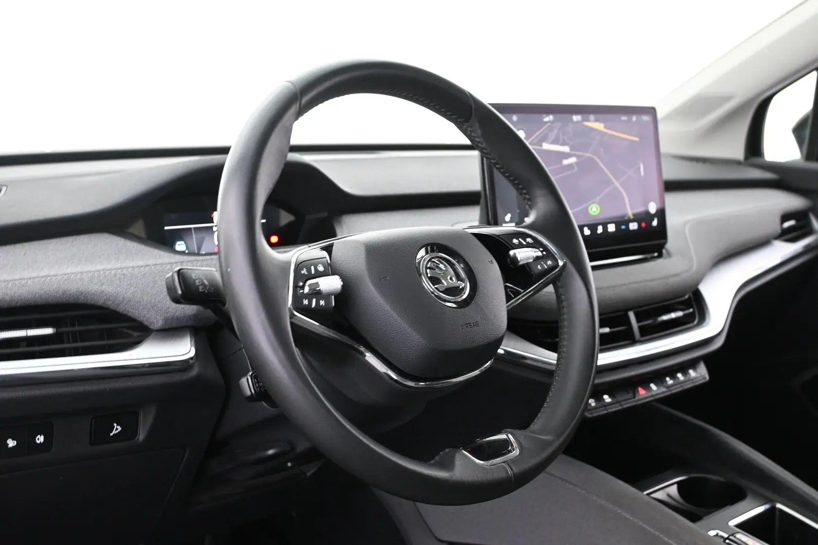 Car Image - 72OIXaNlhvexQblyhyBM9r