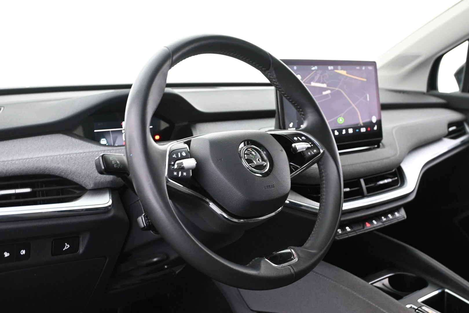 Car Image - 72OIXaNlhvexQblyhyBM9r