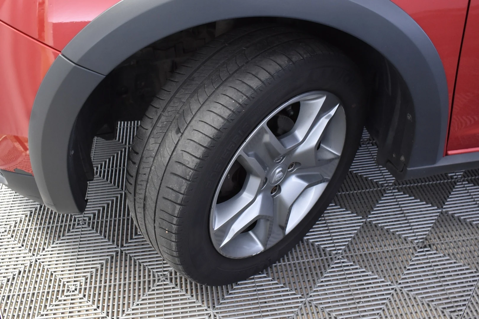 Car Image - 3bhREa7WNVLkTbmf6lcTWj