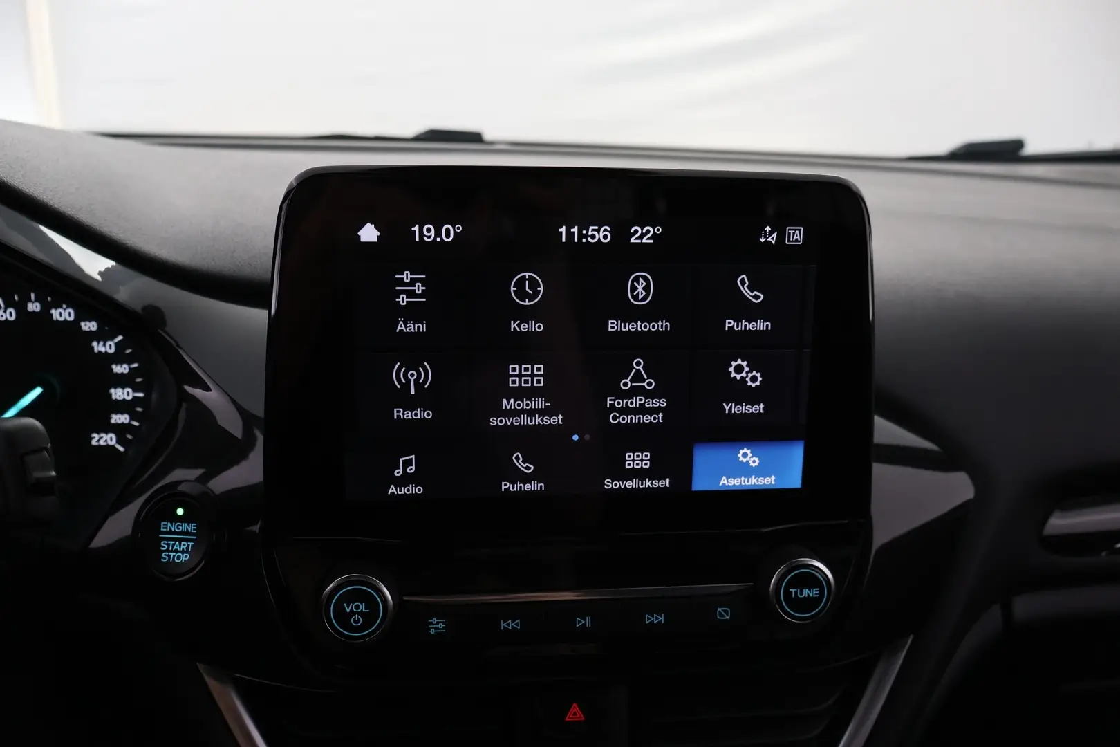 Car Image - 7b6WxDkNgpiBd0rZfhM9jK