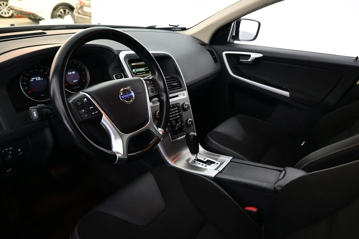 Car Image - sjExv0jxseicr3U6eN9uZ